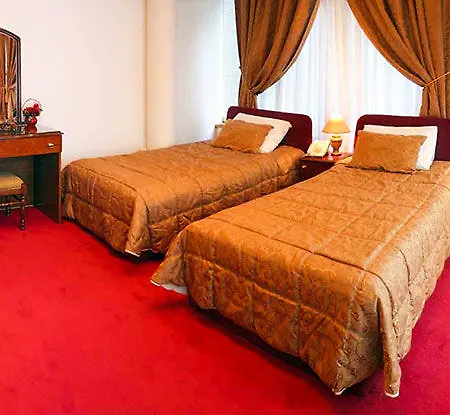 Victoria Hotel